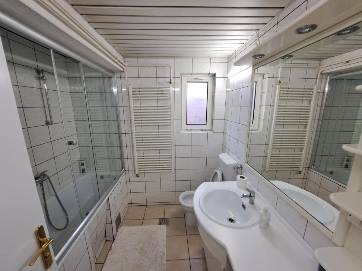 Skopje Panorama Apartment Bagian luar foto